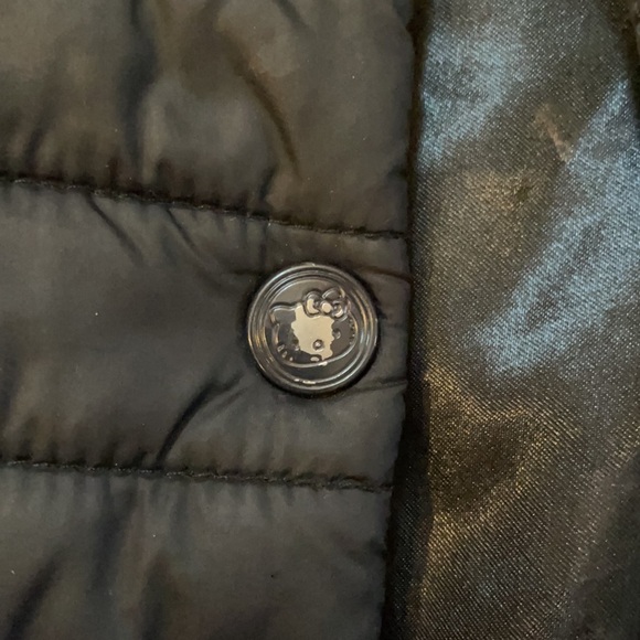 😊 3 for 20💕Hello Kitty Black  Vest with Pockets!Size 24m - Picture 6 of 9